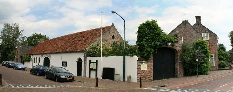 Hilvarenbeek: Hilvarenbeek - St. Sebastiaanstraat 4 - Bierbrouwerij de Roos (1)